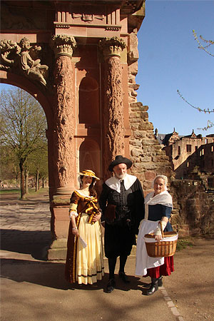 Kostümrollen von Renaisssance bis Rokoko im Heidelberger Schloss