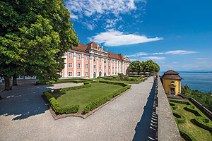 Neues Schloss Meersburg, Seeseite mit Teehäuschen. Foto: Foto: Helmut Scham/SSG