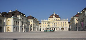 Schloss Ludwigburg, Schlosshof 