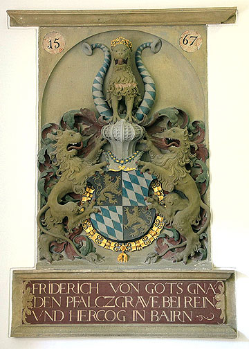 Wappenstein des Kurfürsten Friedrich II. von de Pfalz, augestellt 1567 von seiner Witwe Dorothea