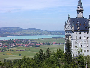 Schloss Neuschwanstein mit dem Forggensee