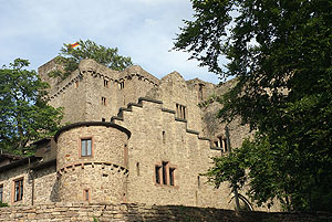 Altes Schloss Hohenbaden, Ansicht vom Vorplatz der Burg. Foto: kulturer.be