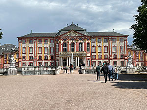 Schloss Bruchsal von der Gartenseite aus gesehen