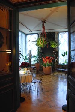 K&uuml;ss mich unterm Mistelzweig. Die romantische Traditon darf bei einer echten British Christmas nicht fehlen!