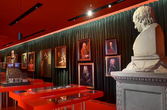 "Herzöge und Kurfürsten" im Barockflügel des Schlosses Herrenhausen. Bild: Landeshauptstadt Hannover