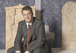 Prof. Dr. Eckart K&ouml;hne, der neue Leiter des Badischen Landesmuseums Karlsruhe.  &copy; Badisches Landesmuseum Karlsruhe, Foto: Th. Goldschmidt