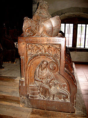 Kloster Alpirsbach, Seitenwange des Chorgestühls mit Samson in der Löwengrube